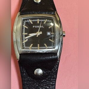 Vintage Fossil Black and Silver Leather Watch Watch